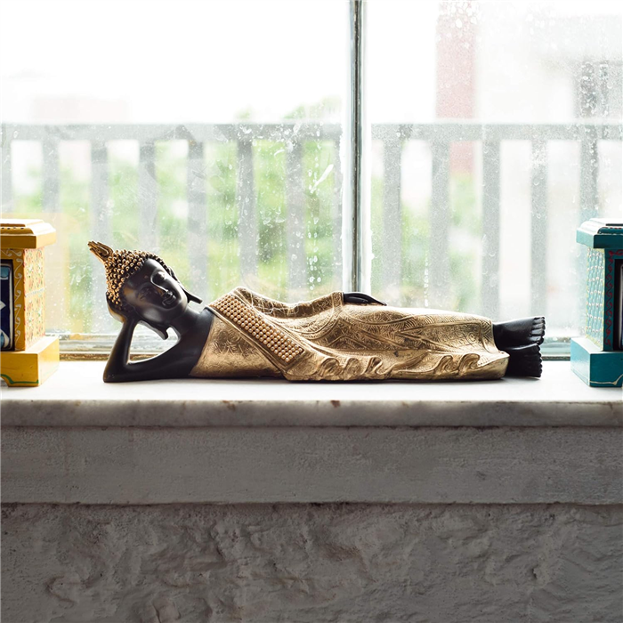 Statues and Miniatures